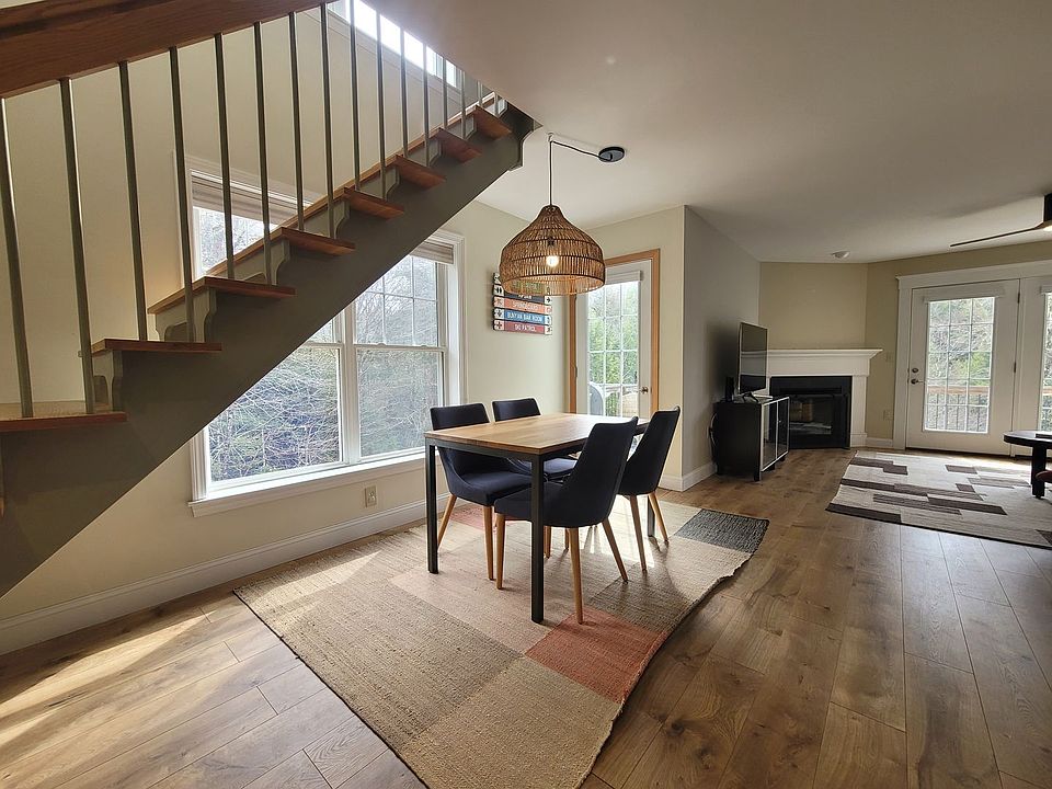 1st image of 23 Falls Rd #2