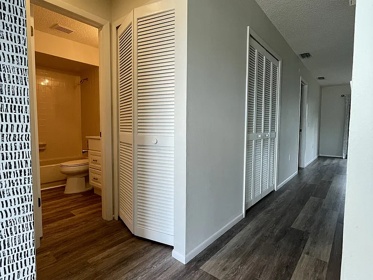 12512 Knollbrook Ln — Photo 14