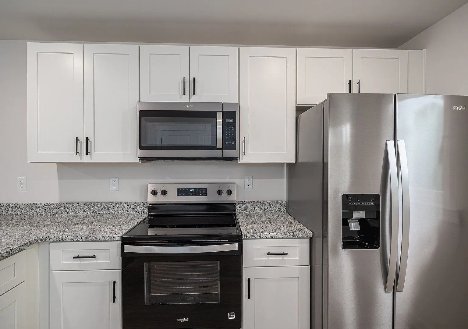 Brand-New Pet-Friendly Duplex in Hickory! — Photo 3