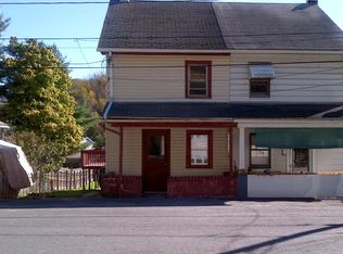 18 Stone Row St, Branchdale, PA 17923