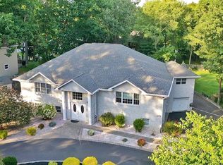 15 Yorktown Rd, East Brunswick, NJ 08816