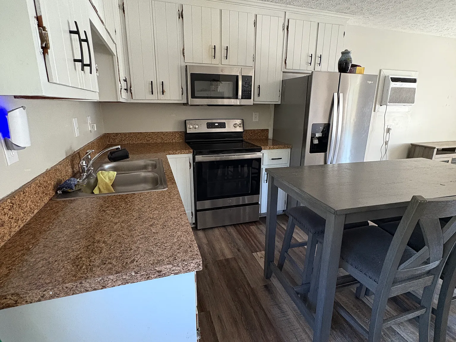 2 bed, 925 sqft, $1,050 — Photo 4