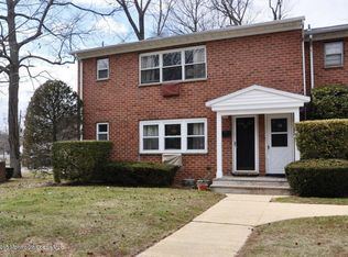 20 King James Ln, Atlantic Highlands, NJ