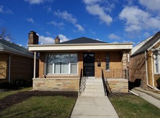 8956 S Cornell Ave, Chicago, IL 60617