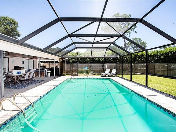 4th image of 2883 Fair Green Dr