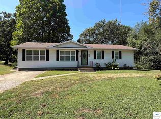 201 S Hill Dr, Stover, MO 65078