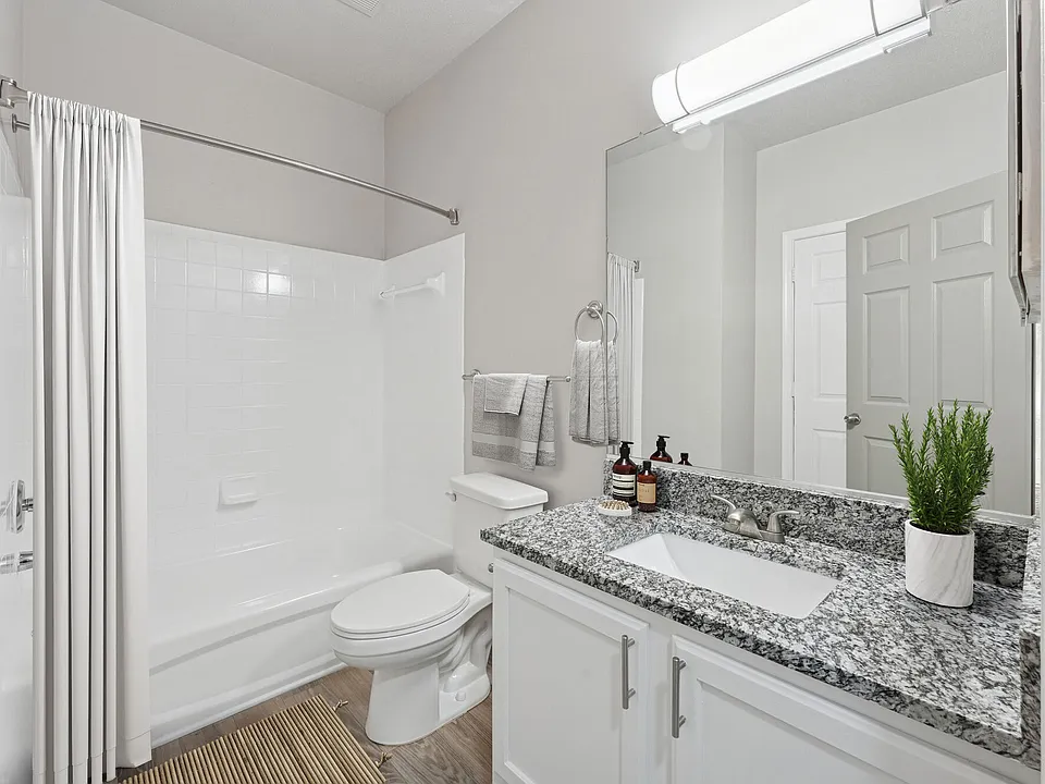 Kensington Crossing apartments community photo