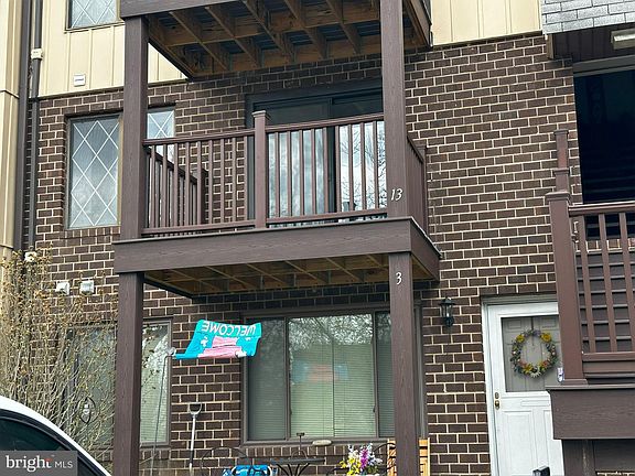 3rd image of 5200 Hilltop Dr Unit 206