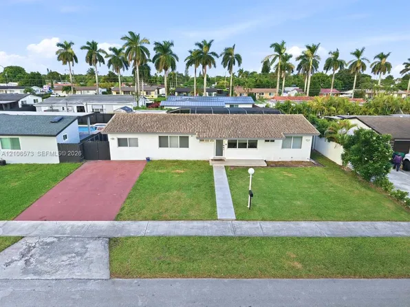 9551 SW 49th St, Miami, FL 33165