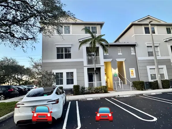 2018 Shoma Dr, Royal Palm Beach, FL 33414