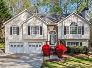 395 Mountain Crest Dr, Canton, GA 30114