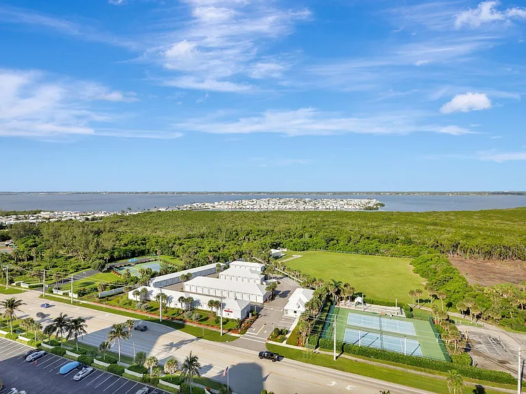 9500 S Ocean Dr #Penthouse 10 — Photo 41