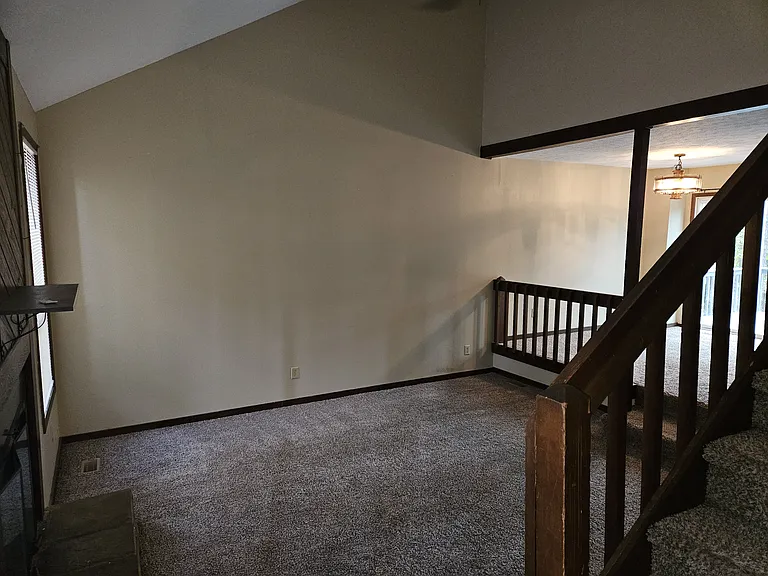 831 Rumford Pl — Photo 2