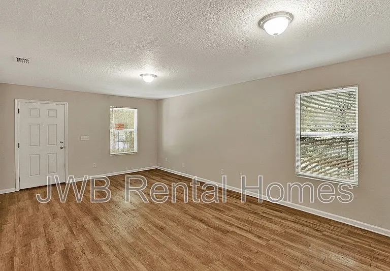 5658 Doeboy St — Photo 6