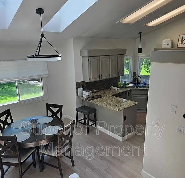 4126 Stoneridge Ct #2 — Photo 5