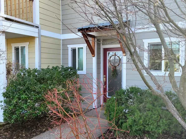 1706 Avalon Dr #D21, Hood River, OR 97031