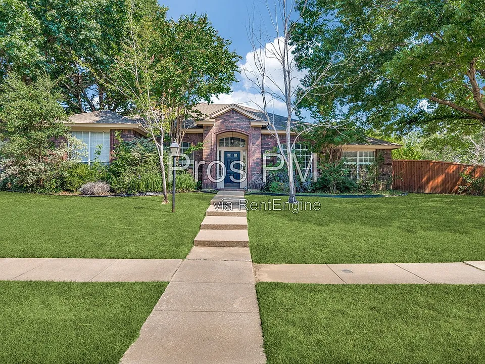 2720 Olympia Dr