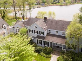 303 Southdown Rd, Huntington, NY 11743