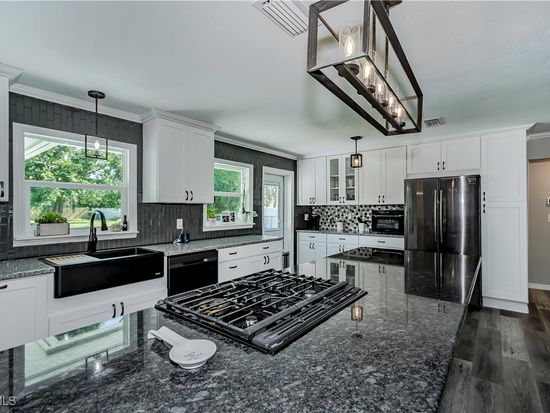 62 W North Shore Ave N, North Fort Myers, FL 33903