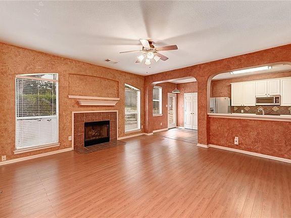5th image of 4108 Canyon Glen Cir