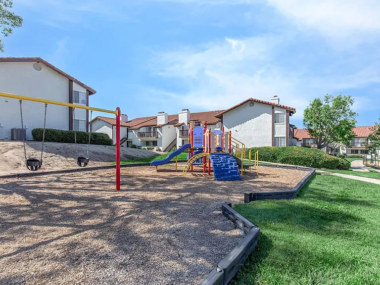 Vista Promenade — Photo 11