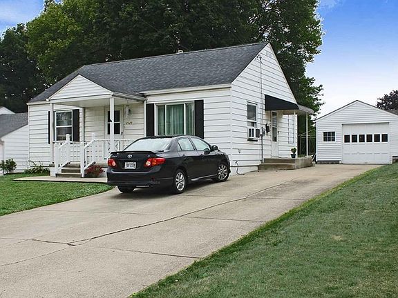 2nd image of 2323 W Manor Ave