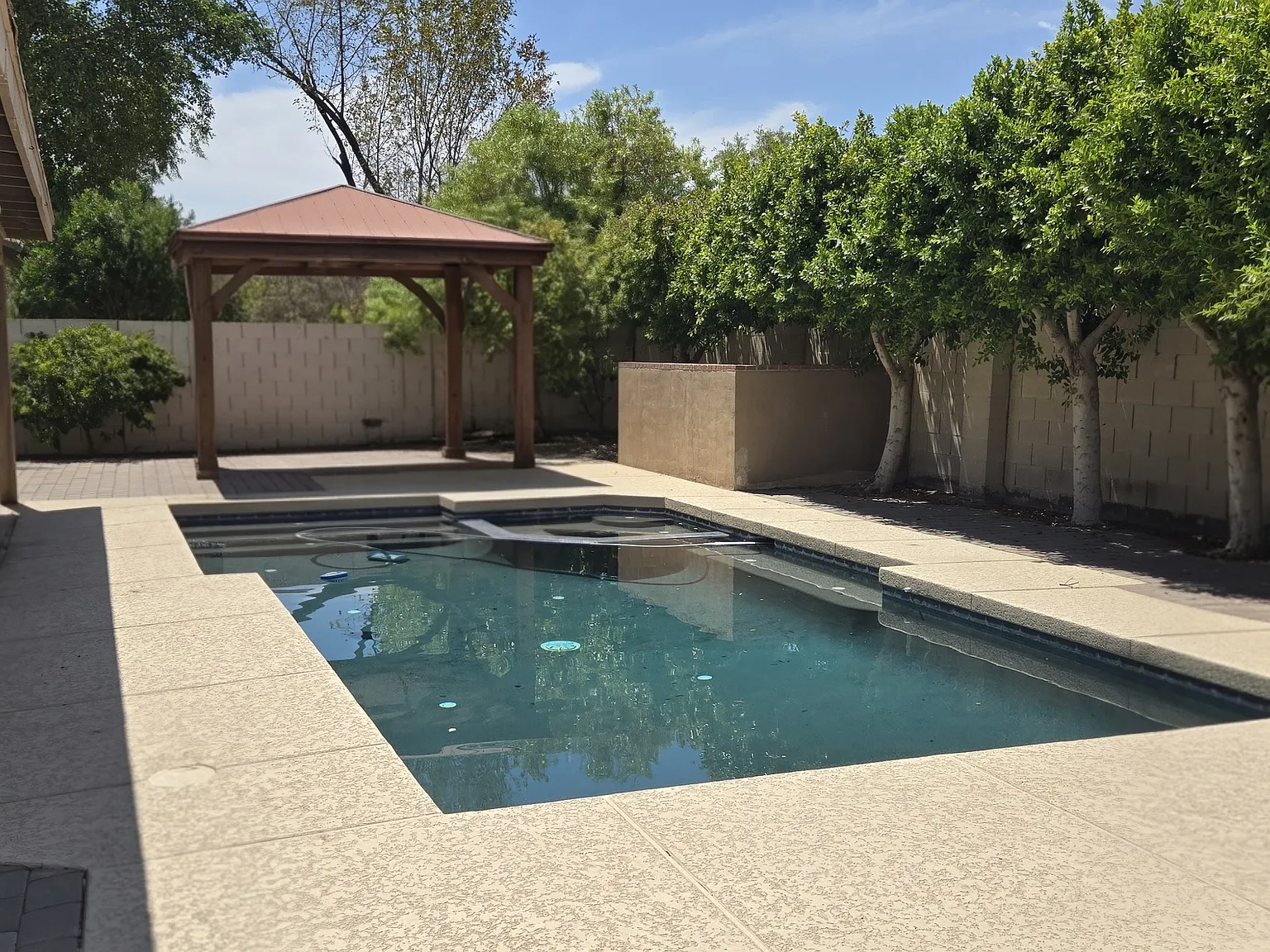 4 bed, 2545 sqft, $3,100 — Photo 2
