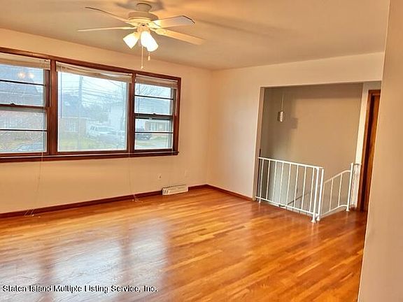 3rd image of 4006 Richmond Ave