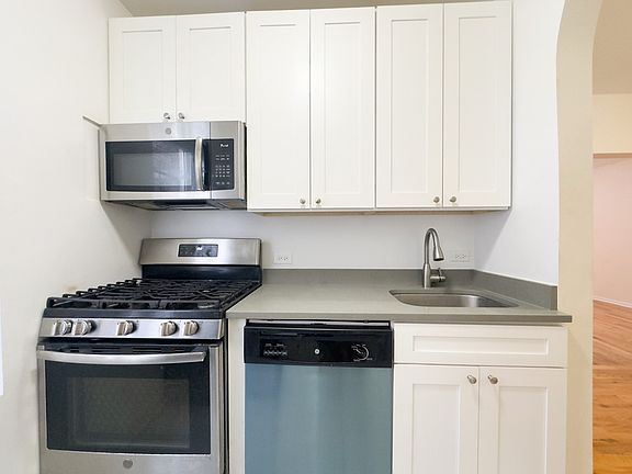 3rd image of 2357 S Drake Ave Floor 3