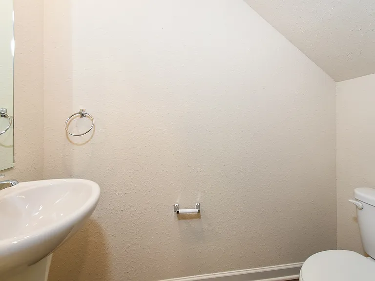 132 Innis Brook Cir — Photo 14