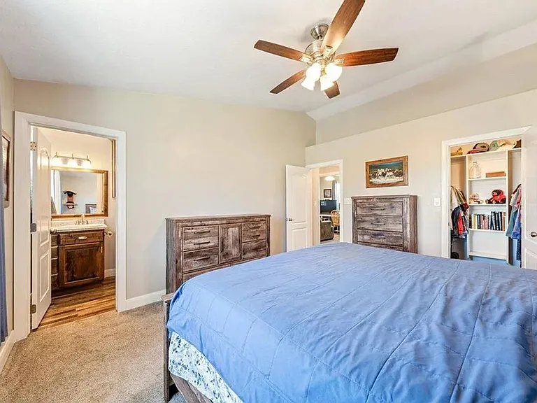 810 E Homestead Blvd — Photo 15