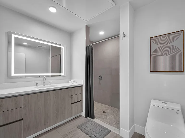 845 S Saint Andrews Pl — Photo 23