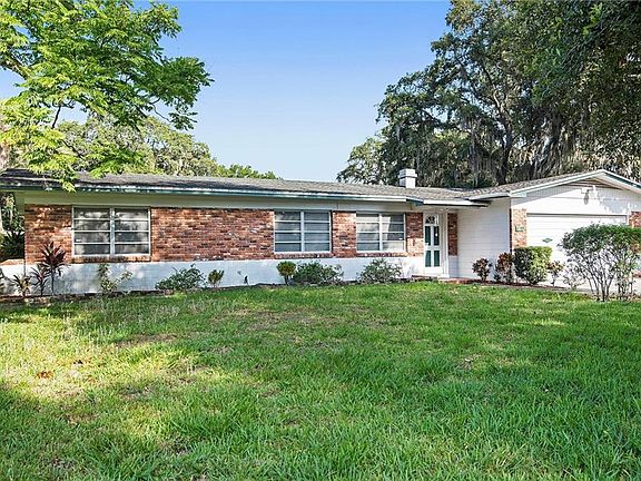 3rd image of 12902 Forest Hills Dr
