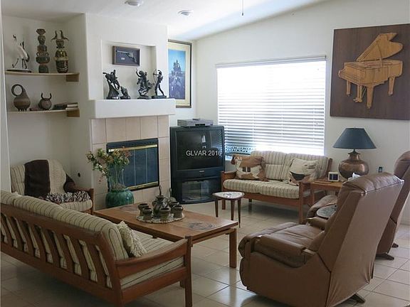 3rd image of 243 Big Horn Dr #6C