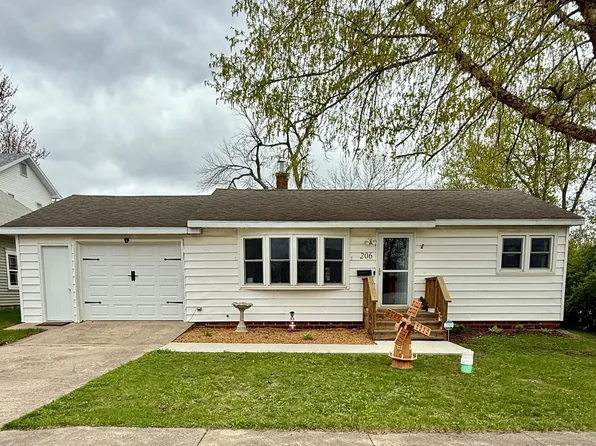 206 High St, Iowa Falls, IA 50126