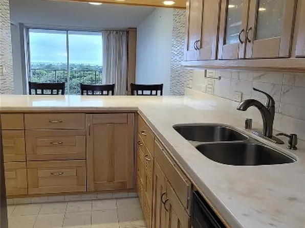 4300 Waialae Ave APT A605, Honolulu, HI 96816