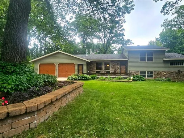 1912 Oak Knoll Dr NE, Alexandria, MN 56308