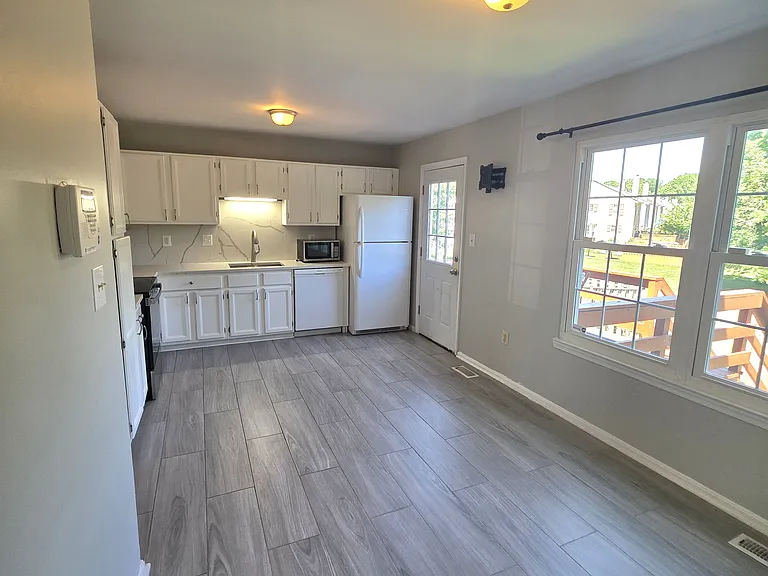 4686 Joanna Ct — Photo 59