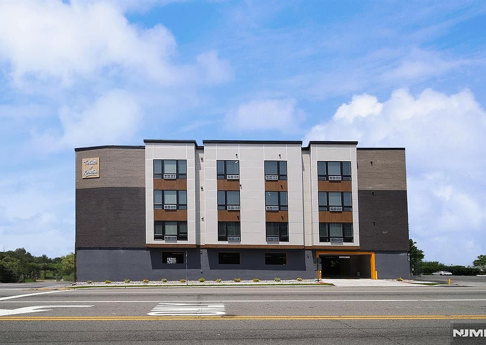 1st image of 401 E Central Blvd #2A