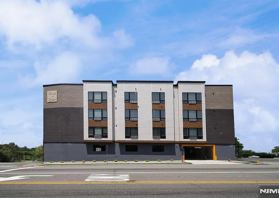 401 E Central Blvd #2A