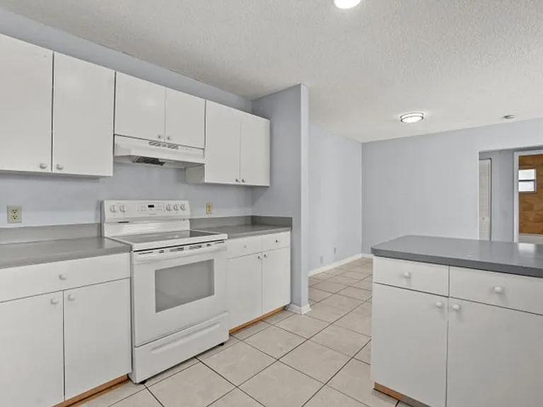 4128 Chestnut Ave — Photo 5