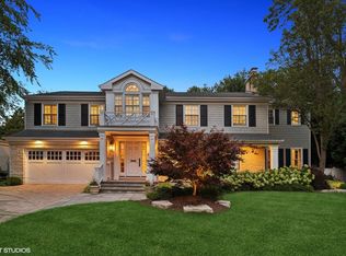 1034 Seminole Rd, Wilmette, IL 60091