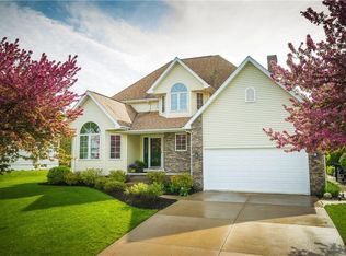 712 Compass Dr, Erie, PA