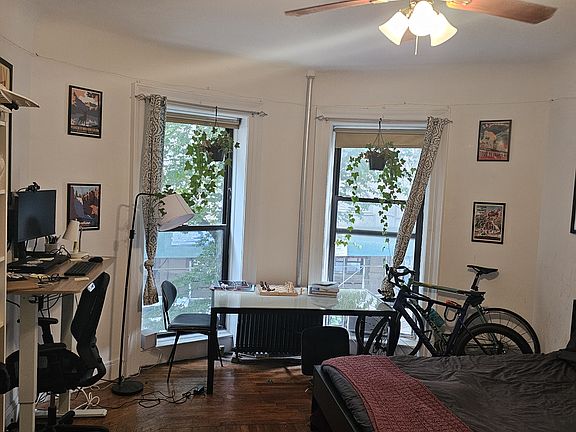 3rd image of 241 W 100th St APT 2F