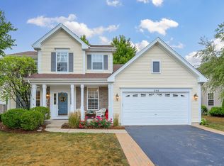 246 Berkshire Ln, Sugar Grove, IL 60554