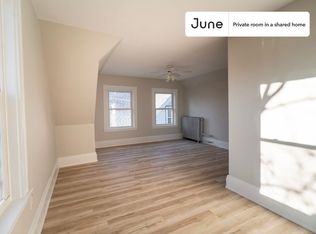 41 Brook St #3-C, Brookline, MA 02445