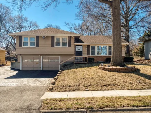 8409 E 85th St, Raytown, MO 64138