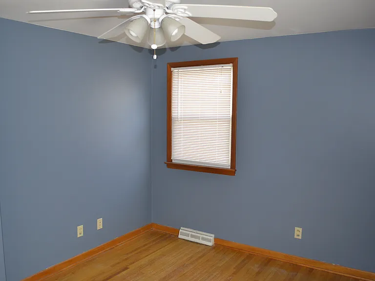 147 Edgewood Ave — Photo 7