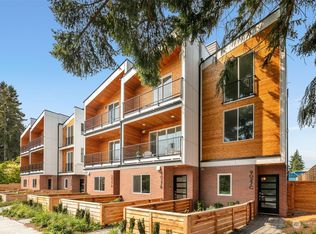 9025 B 12th Ave NW, Seattle, WA 98117