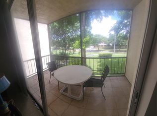 7000 NW 17th St APT 310, Plantation, FL 33313